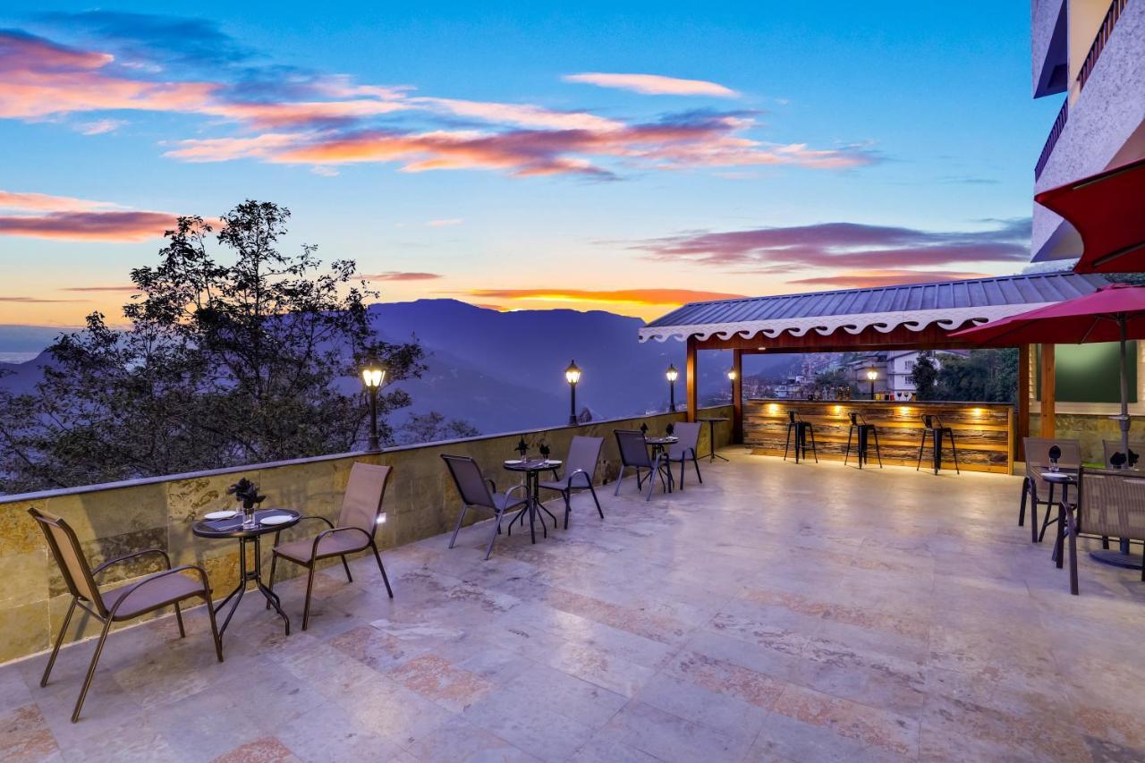 Mount Himalayan Hotel 甘托克 外观 照片
